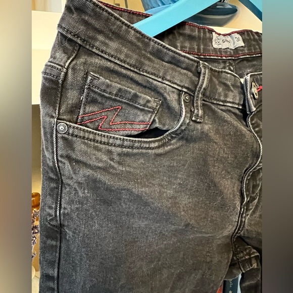 DNMX Skinny Jeans Size 34 Black Distressed with Red Pocket Details - Picture 5 of 8
